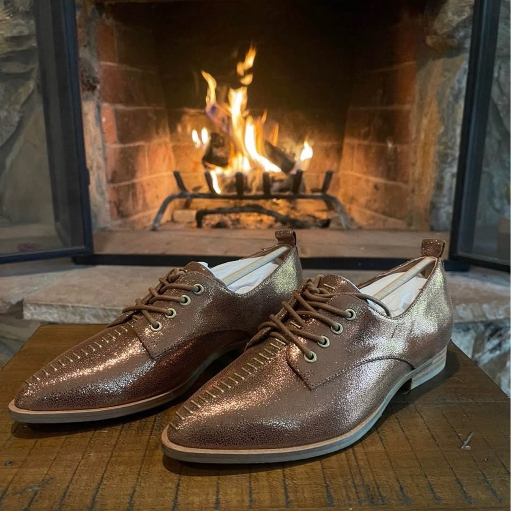 Kelsi Dagger Brooklyn Rose Gold Metallic Leather Oxford Shoes Size 6.5
